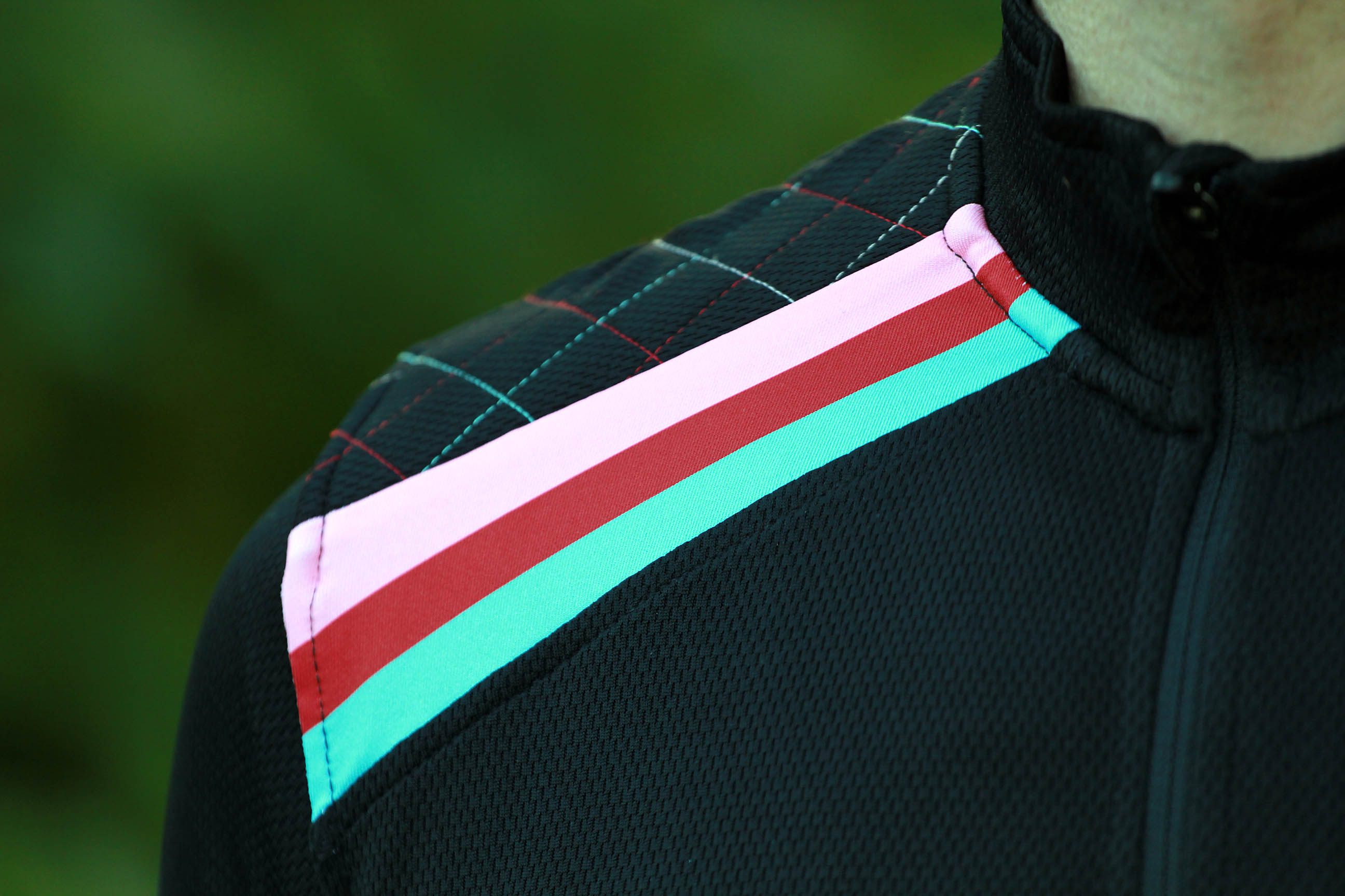 Review: Rapha Cross Jersey | road.cc